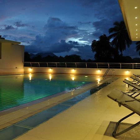 Serene Villa Ratnapura Extérieur photo